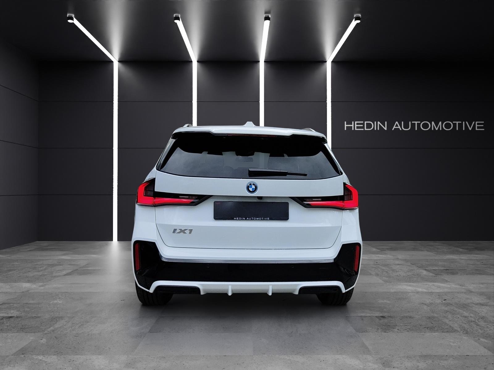 BMW iX1 30 xDrive, Electric, New car, Automatic - 5
