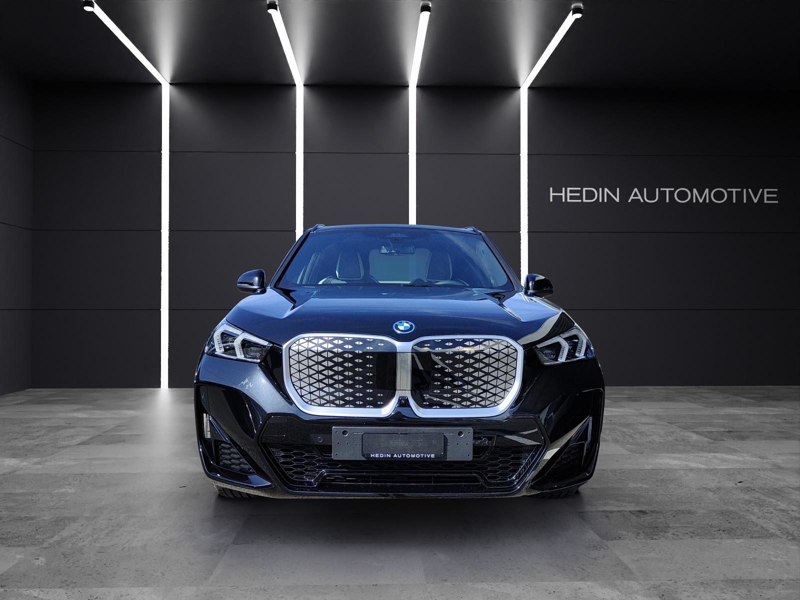 BMW iX1 30 xDrive, Elektro, Neuwagen, Automatik - 3