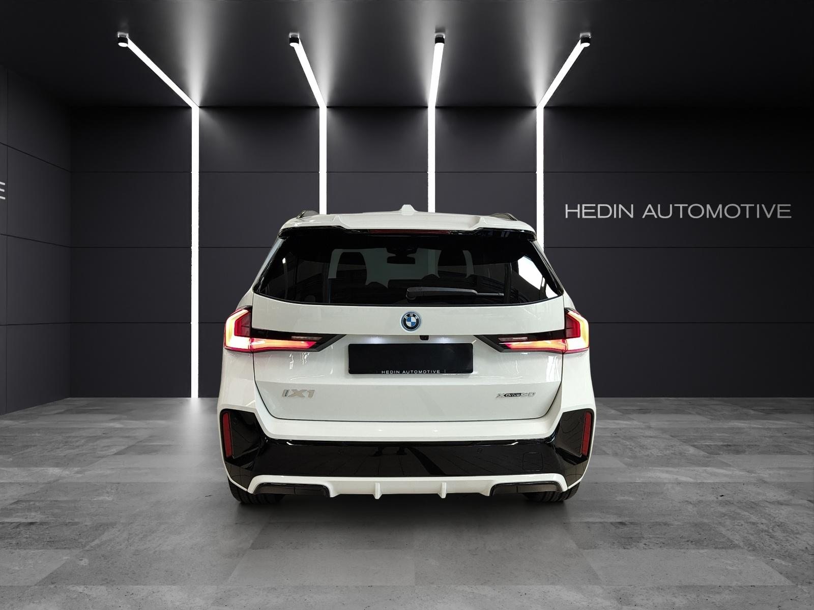 BMW iX1 30 xDrive, Electric, New car, Automatic - 5
