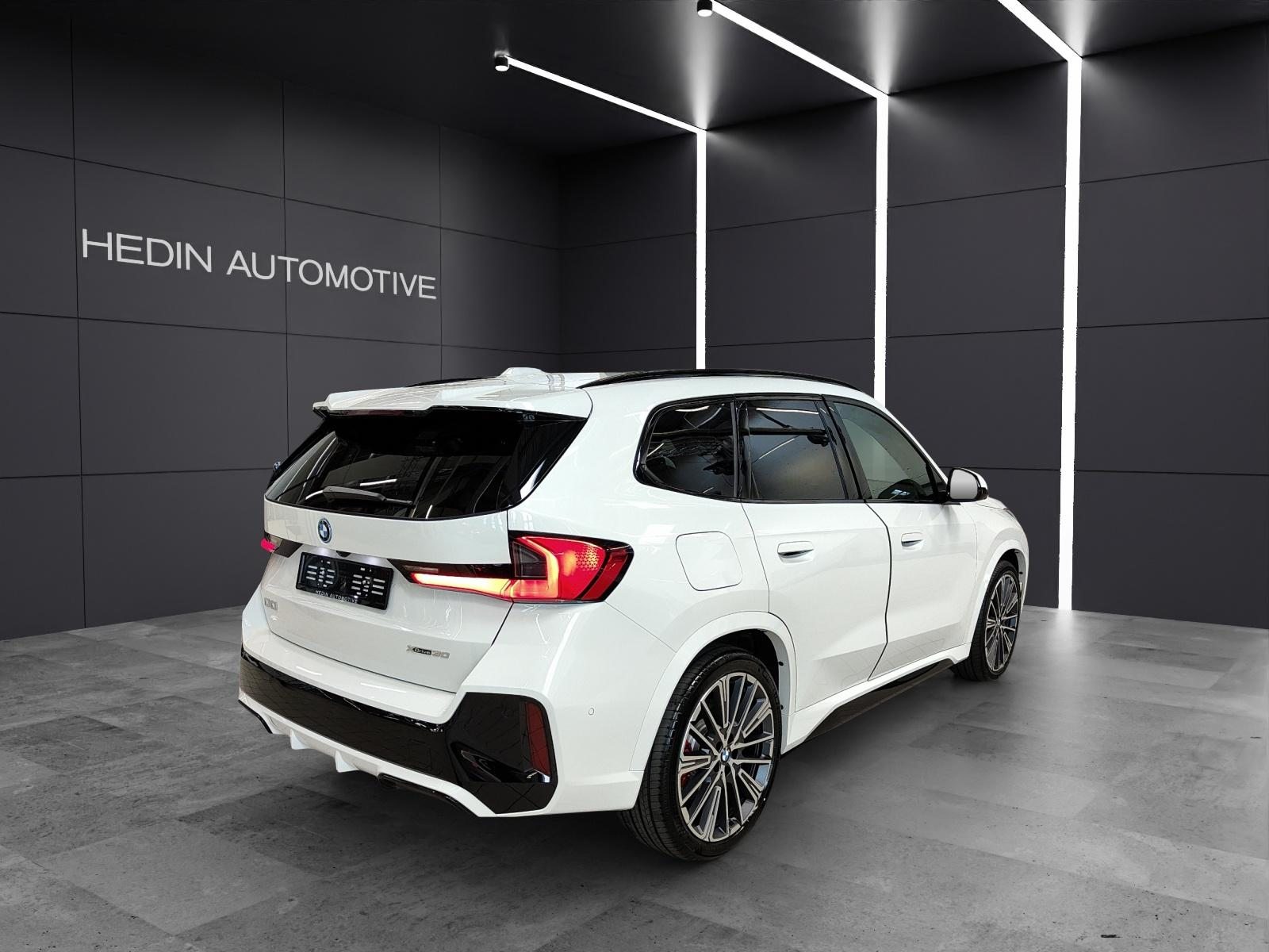 BMW iX1 30 xDrive, Electric, New car, Automatic - 6