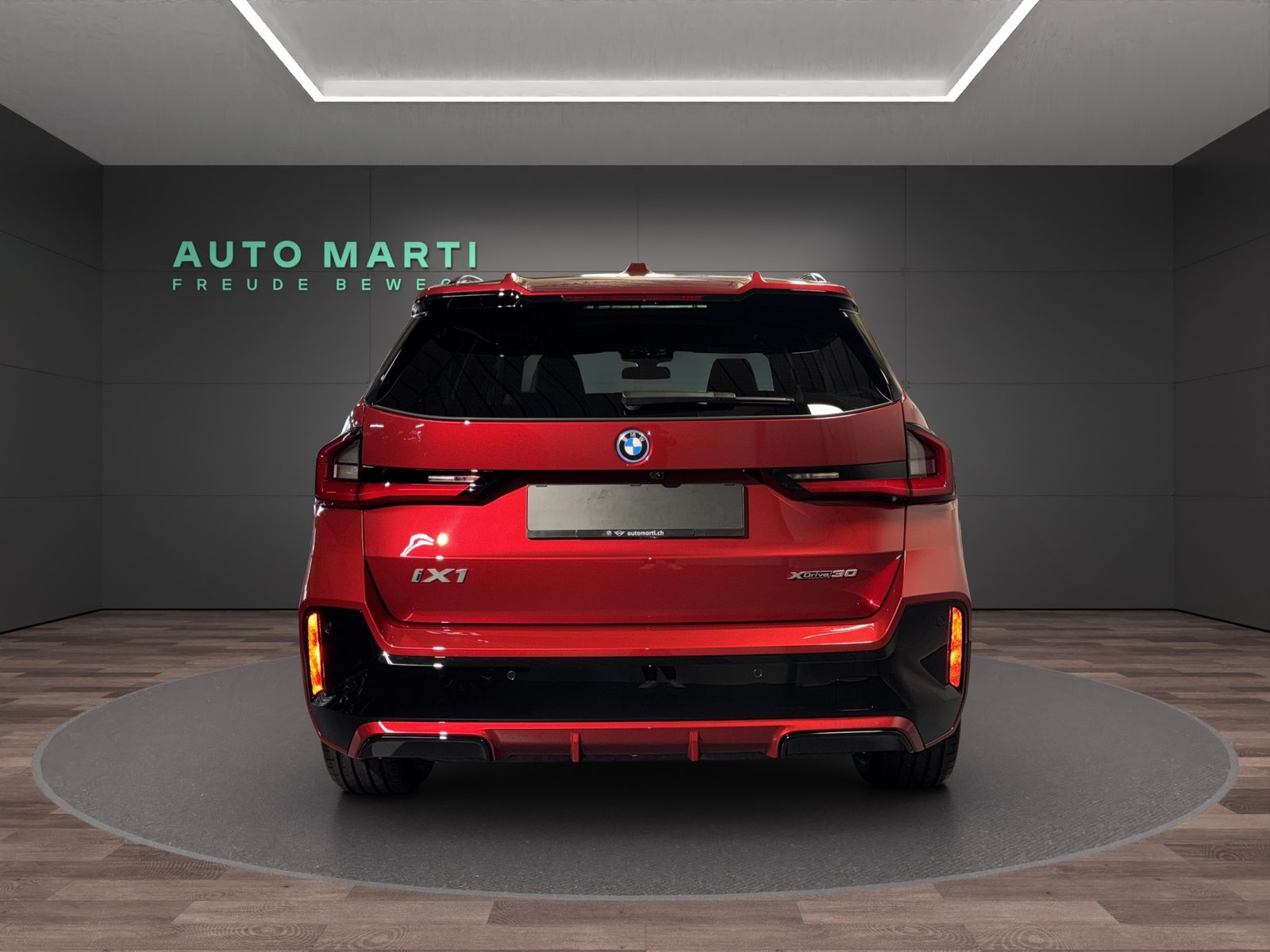 BMW iX1 30 xDrive, Electric, New car, Automatic - 3