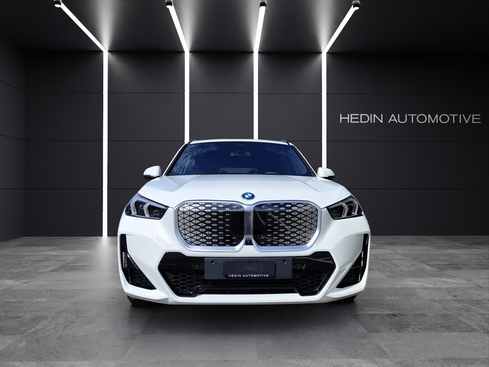 BMW iX1 30 xDrive, Elettrica, Auto nuove, Automatico - 3