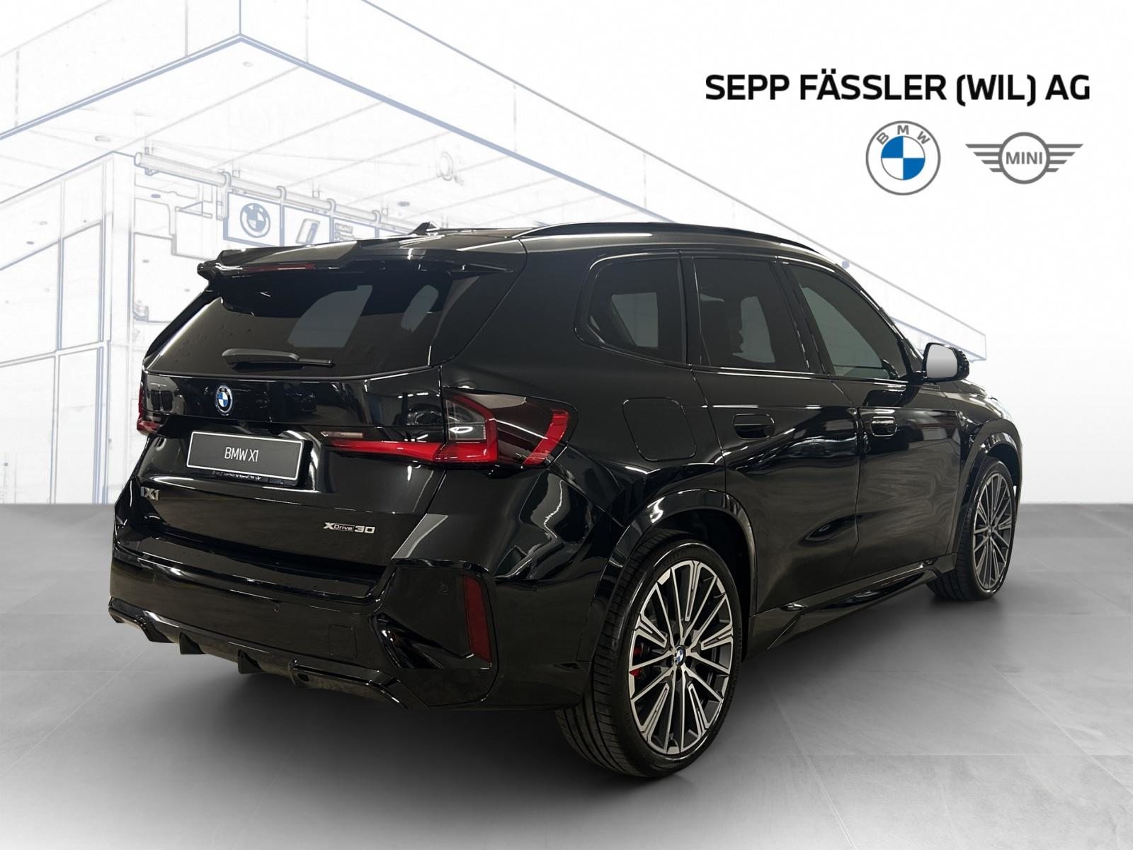 BMW iX1 30 xDrive, Elektro, Neuwagen, Automatik - 3