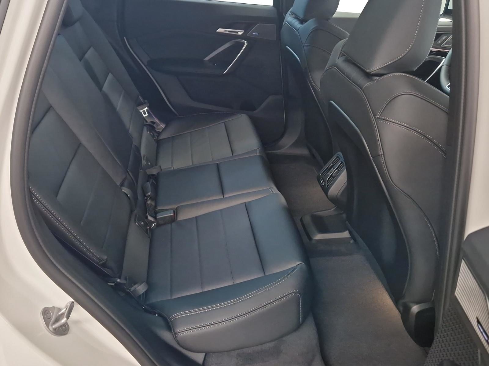 BMW iX1 30 xDrive, Elettrica, Auto nuove, Automatico - 7