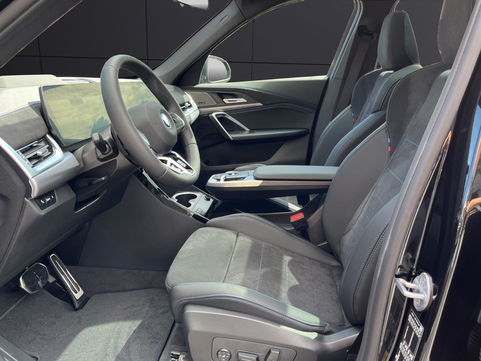 BMW iX1 30 xDrive, Elettrica, Auto nuove, Automatico - 2