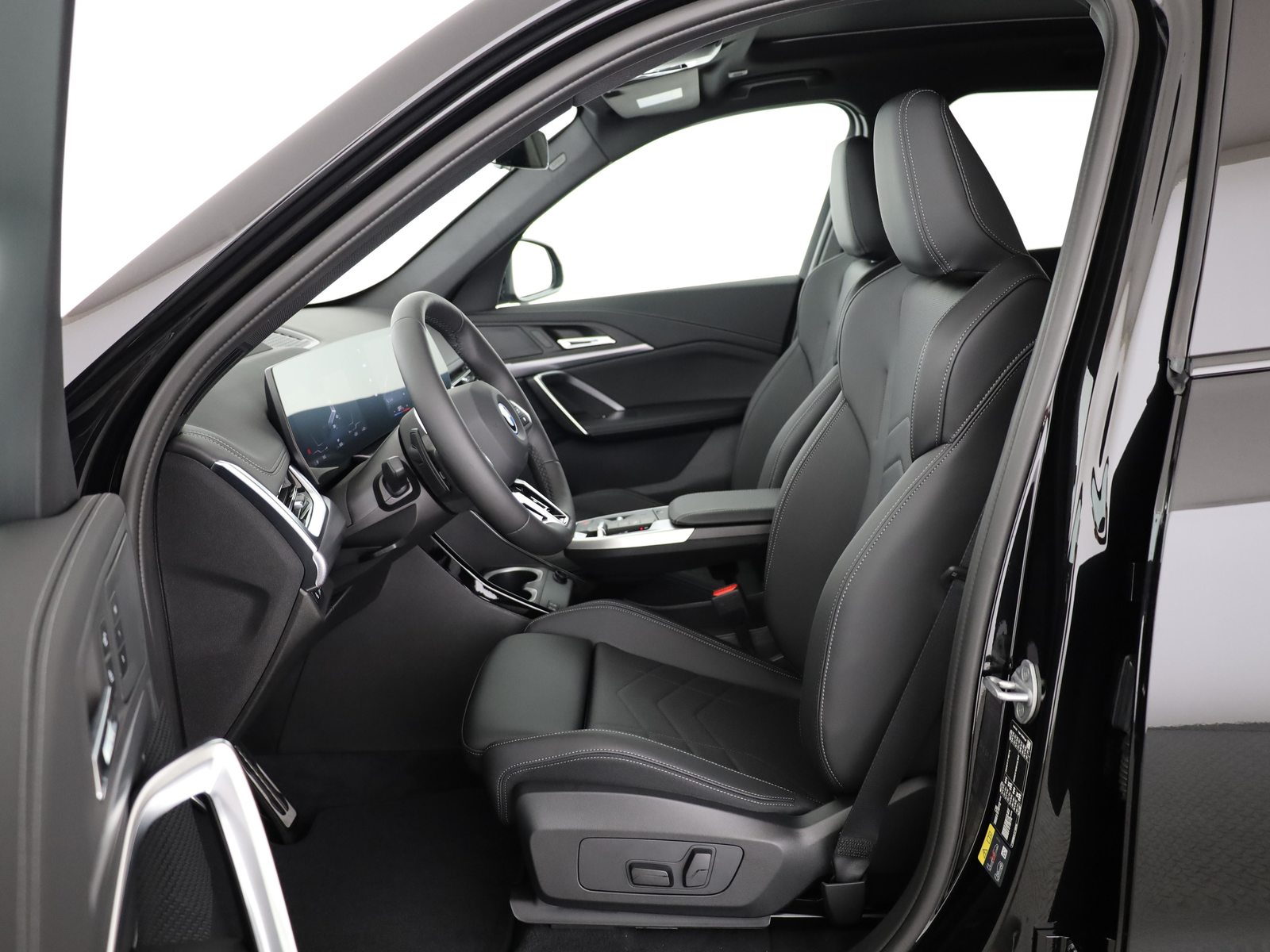 BMW iX1 30 xDrive, Elettrica, Auto nuove, Automatico - 4