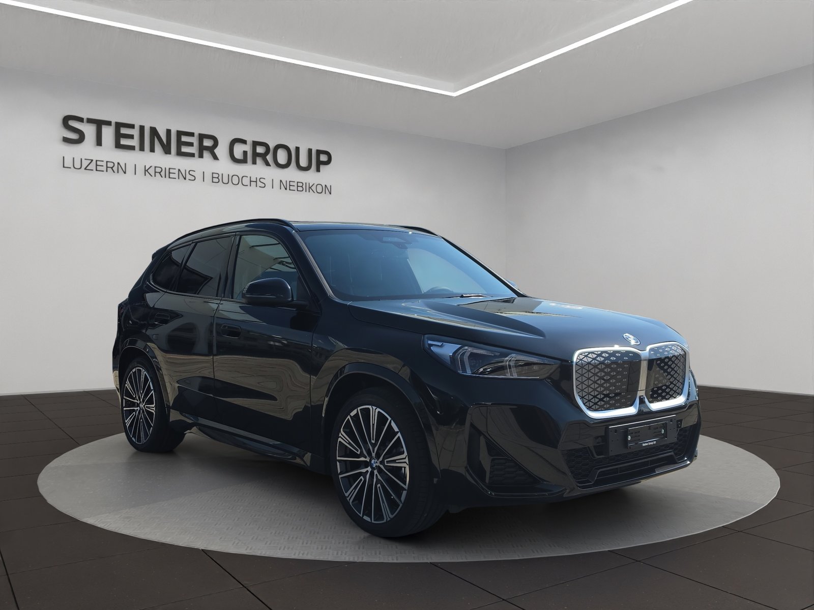BMW iX1 30 M Sport, Electric, New car, Automatic - 3