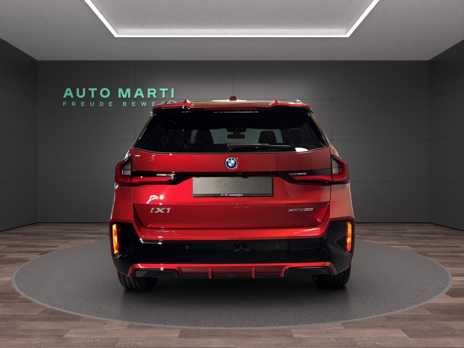 BMW iX1 30 xDrive, Electric, New car, Automatic - 3