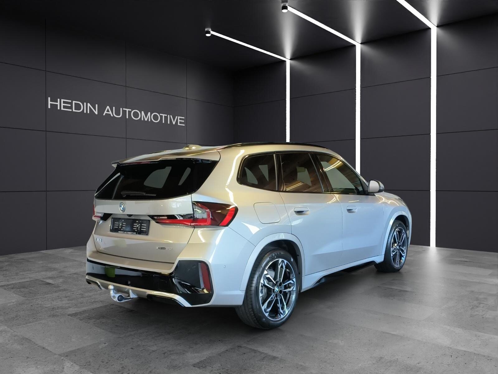 BMW iX1 30 xDrive, Electric, New car, Automatic - 5