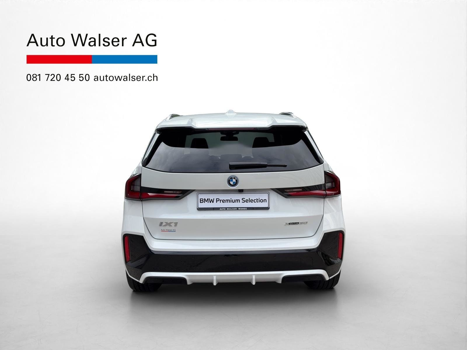 BMW iX1 30 xDrive, Elektro, Occasion / Gebraucht, Automatik - 4