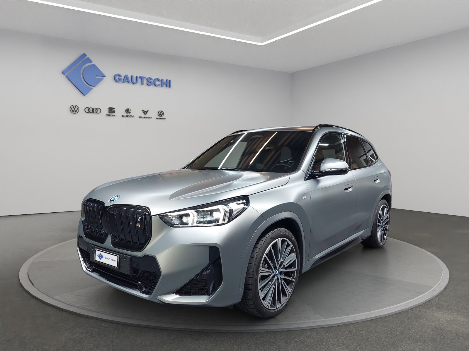 BMW iX1 30