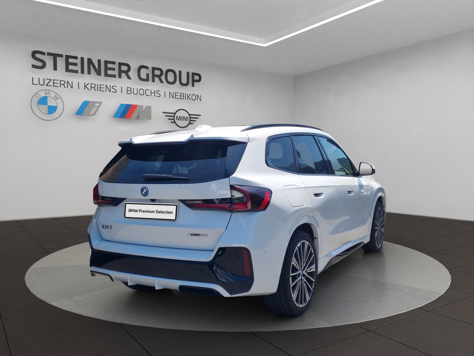 BMW iX1 30 M Sport Pro, Elektro, Occasion / Gebraucht, Automatik - 5