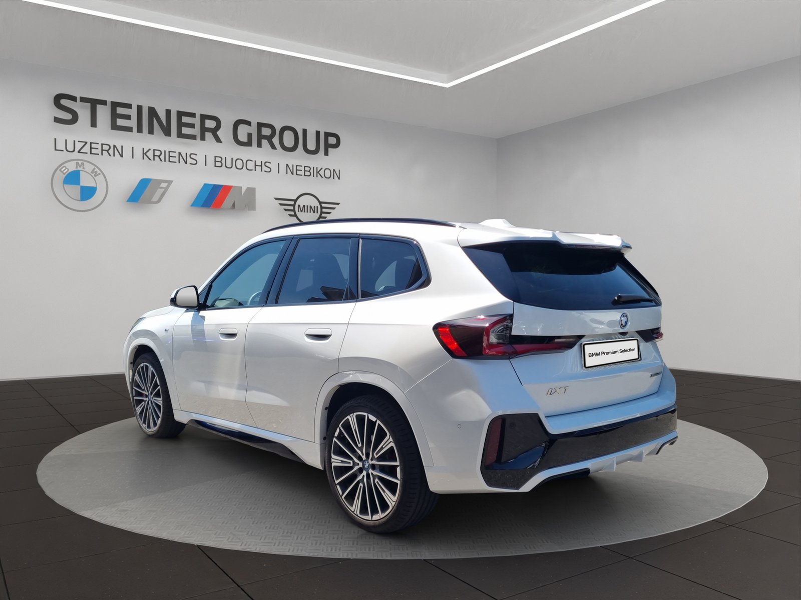 BMW iX1 30 M Sport Pro, Elektro, Occasion / Gebraucht, Automatik - 7
