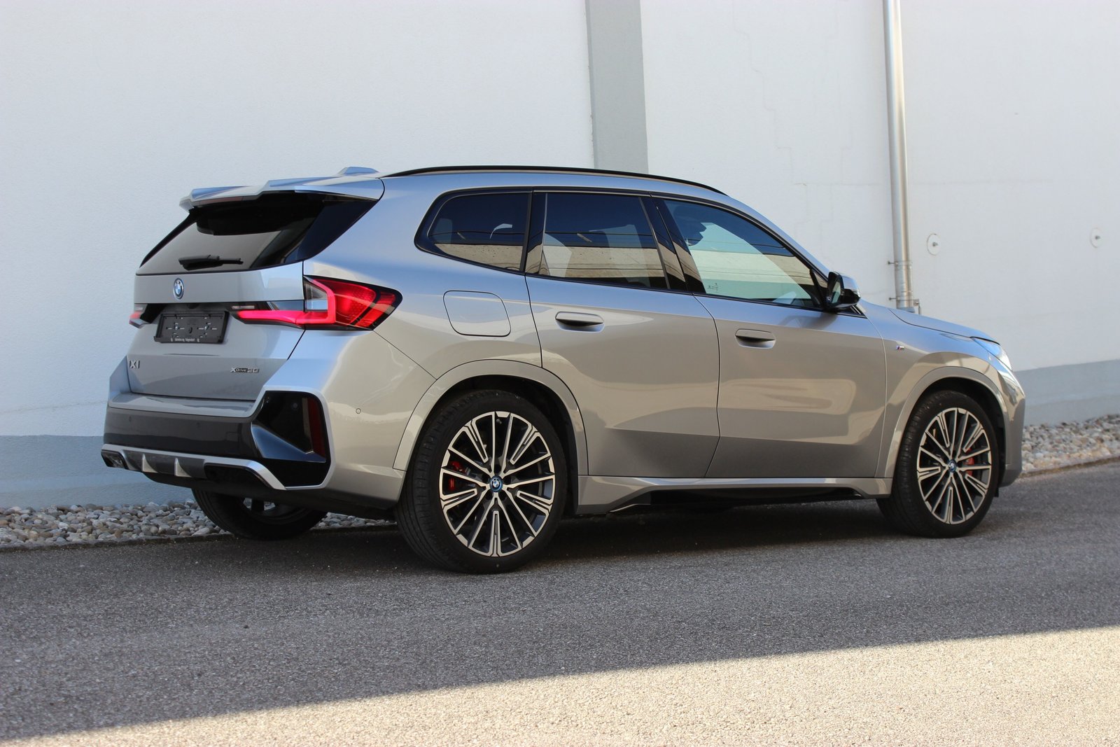 BMW iX1 30 M Sport Pro *0.9-LEASINGAKTION*, Elektro, Occasion / Gebraucht, Automatik - 3