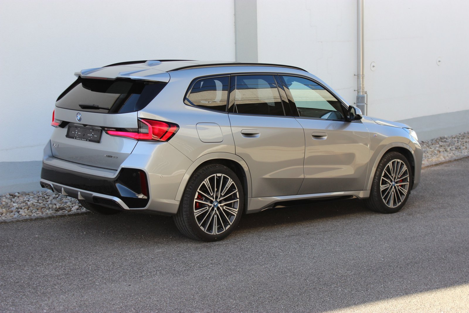 BMW iX1 30 M Sport Pro *0.9-LEASINGAKTION*, Elektro, Occasion / Gebraucht, Automatik - 6