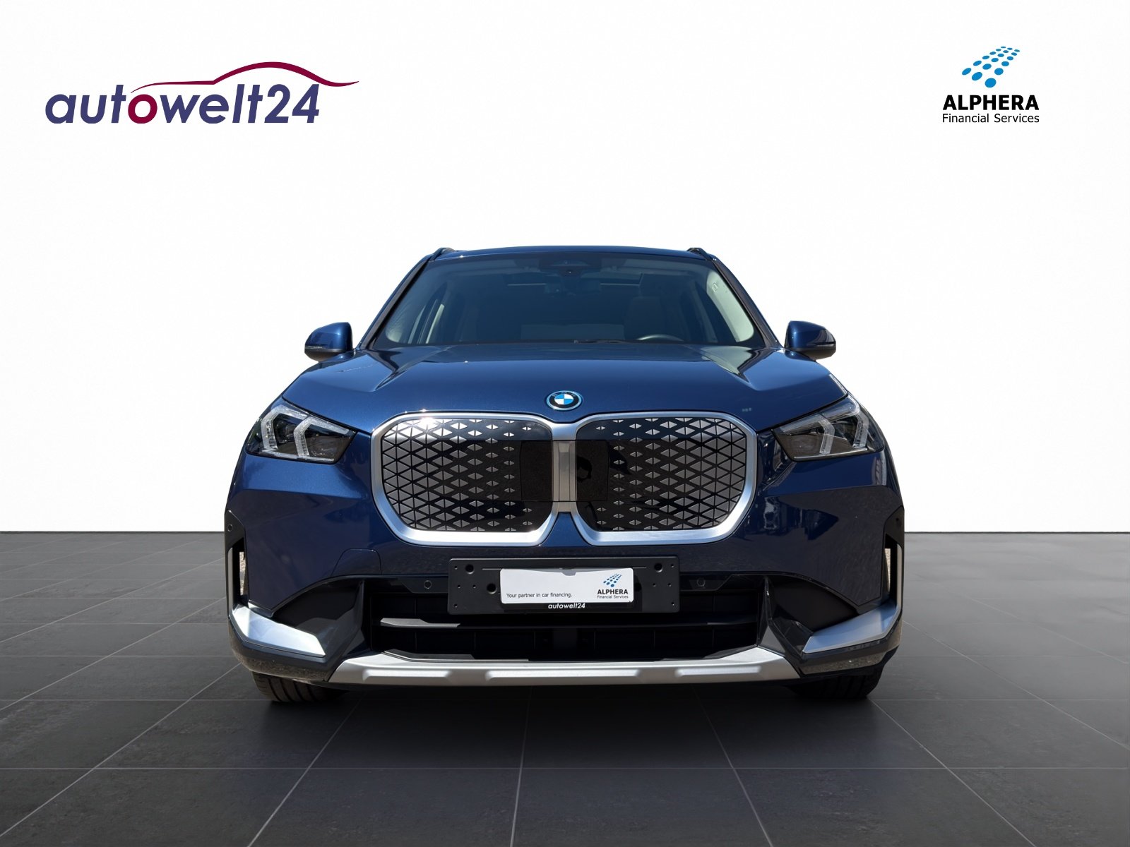 BMW iX1 30 xLine, Elektro, Occasion / Gebraucht, Automatik - 2