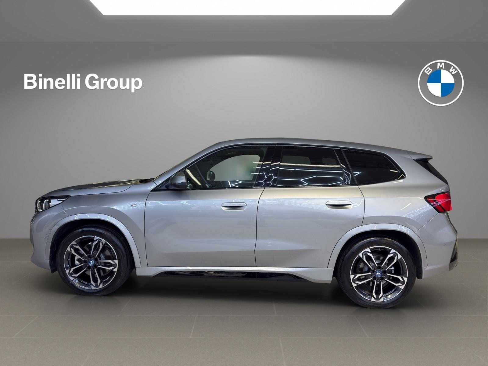 BMW iX1 30 xDrive, Elektro, Occasion / Gebraucht, Automatik - 3