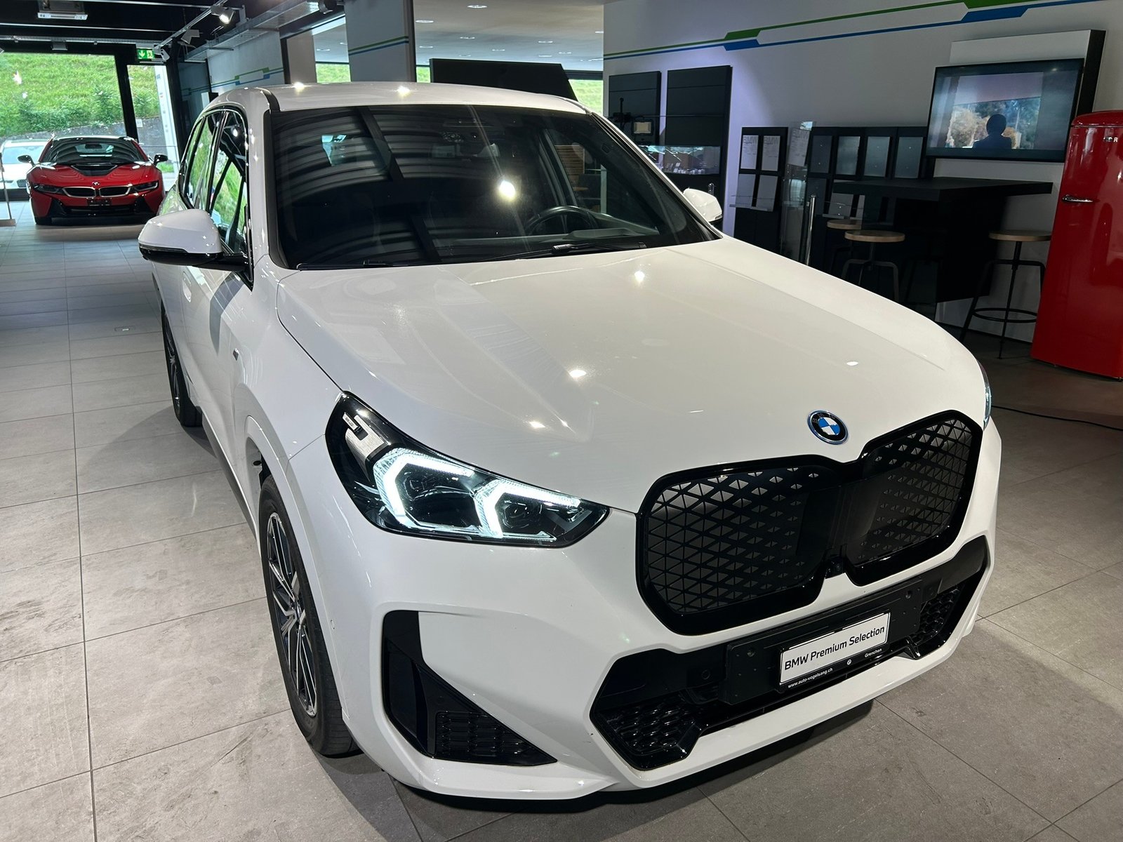 BMW iX1 30 M Sport, Elektro, Occasion / Gebraucht, Automatik - 5