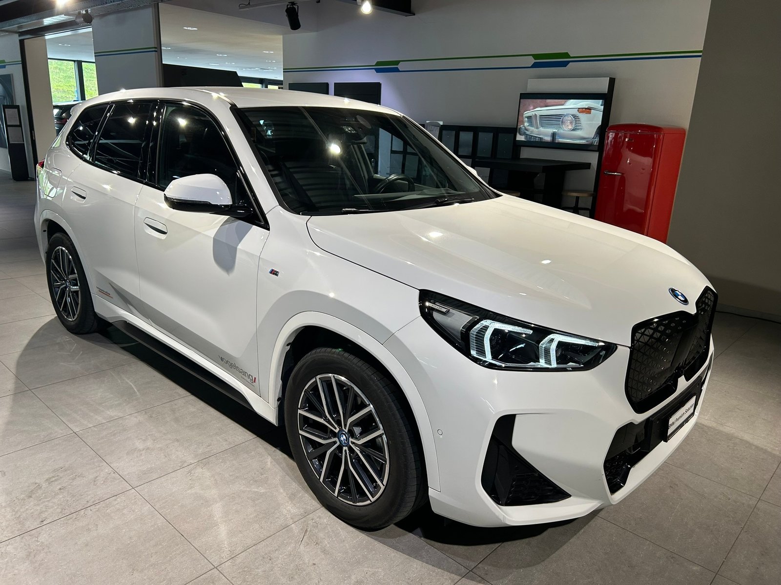 BMW iX1 30 M Sport, Elektro, Occasion / Gebraucht, Automatik - 7