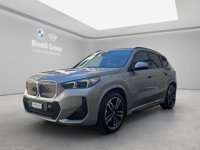 BMW iX1 30 xDrive M-Sport Paket, Elektro, Occasion / Gebraucht, Automatik