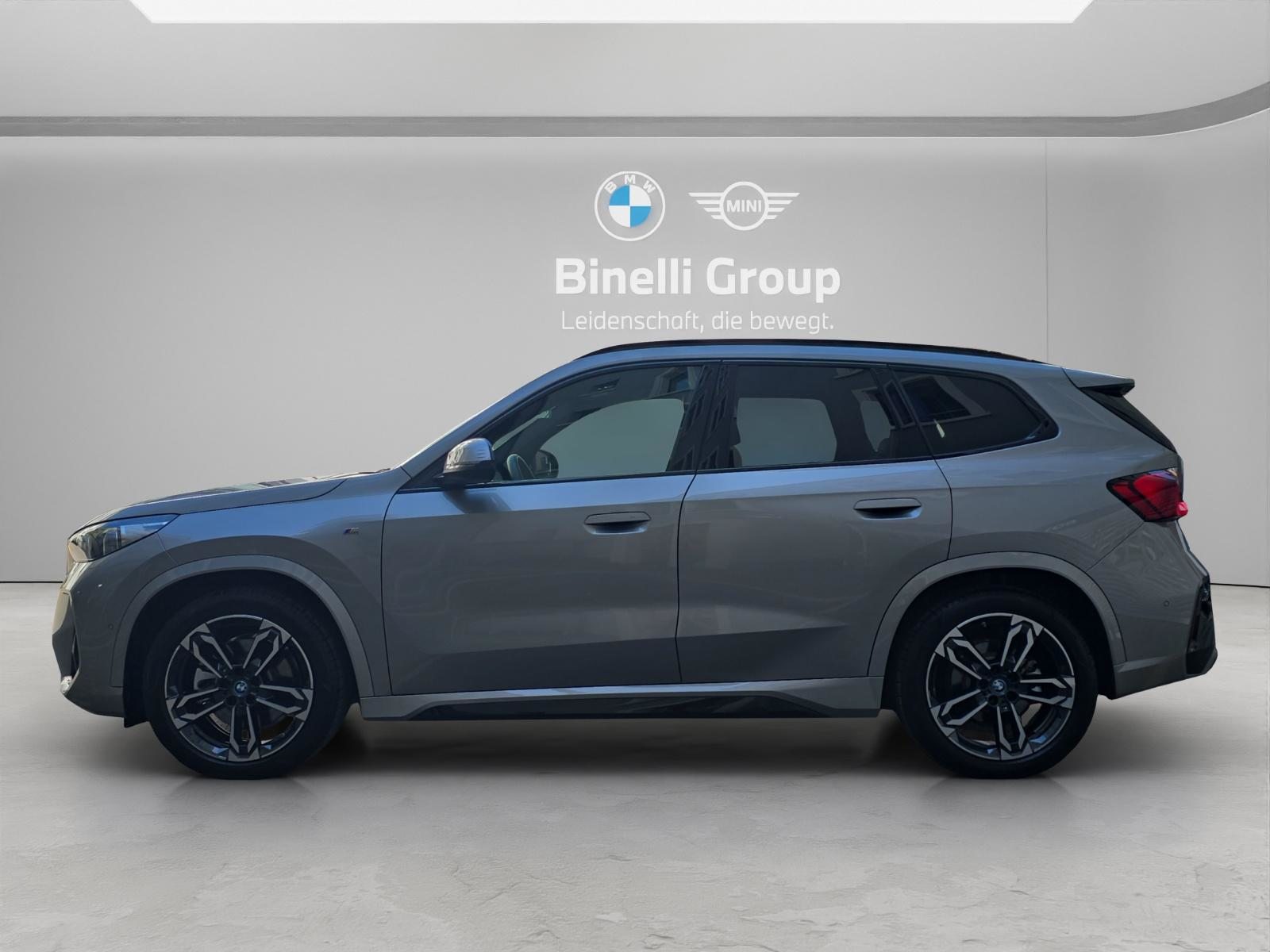 BMW iX1 30 xDrive M-Sport Paket, Elektro, Occasion / Gebraucht, Automatik - 3
