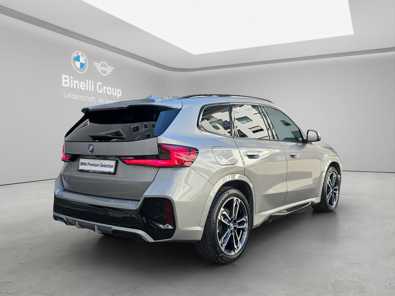 BMW iX1 30 xDrive M-Sport Paket, Elektro, Occasion / Gebraucht, Automatik - 6
