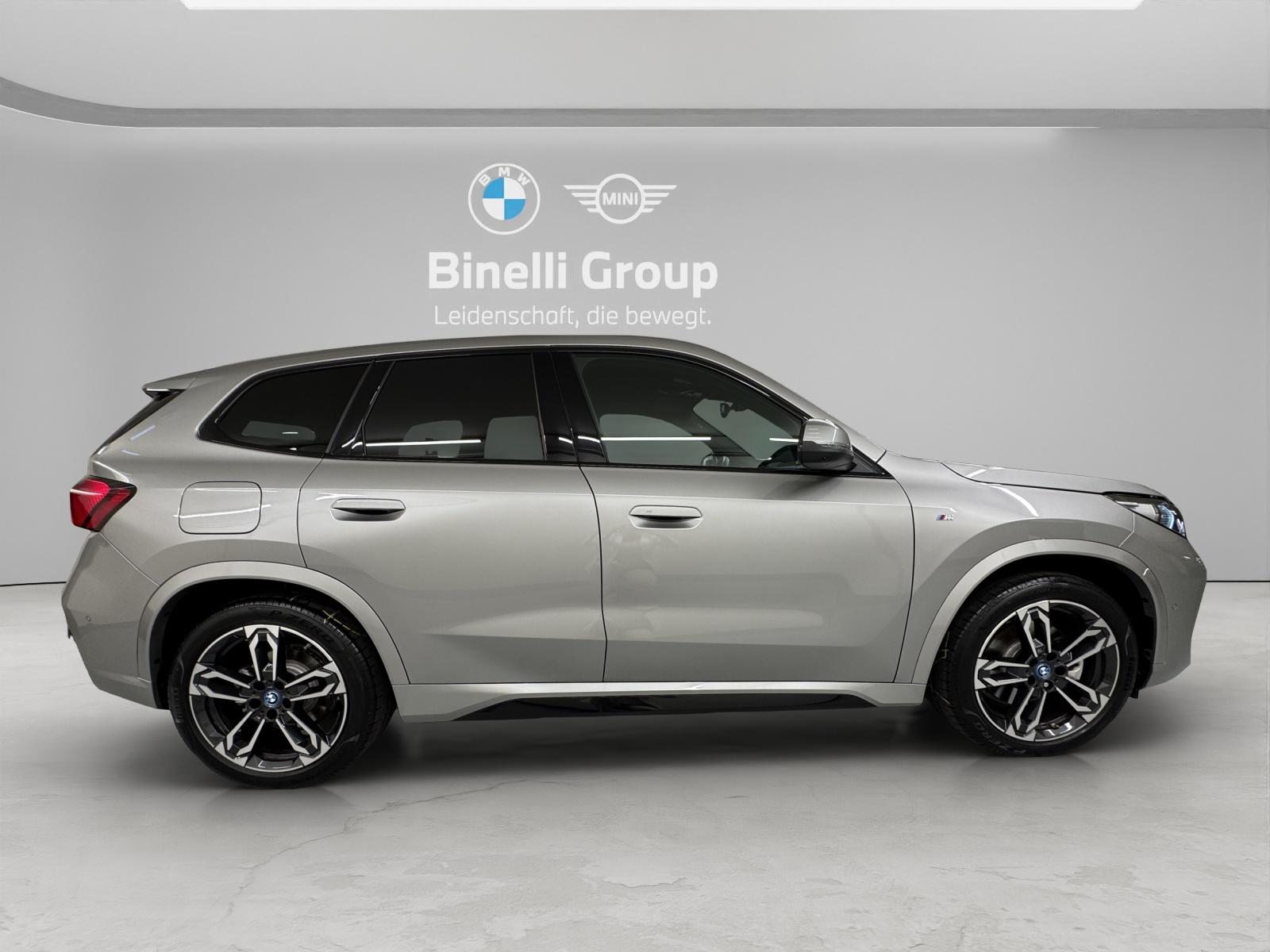 BMW iX1 30 xDrive, Électrique, Occasion / Utilisé, Automatique - 6
