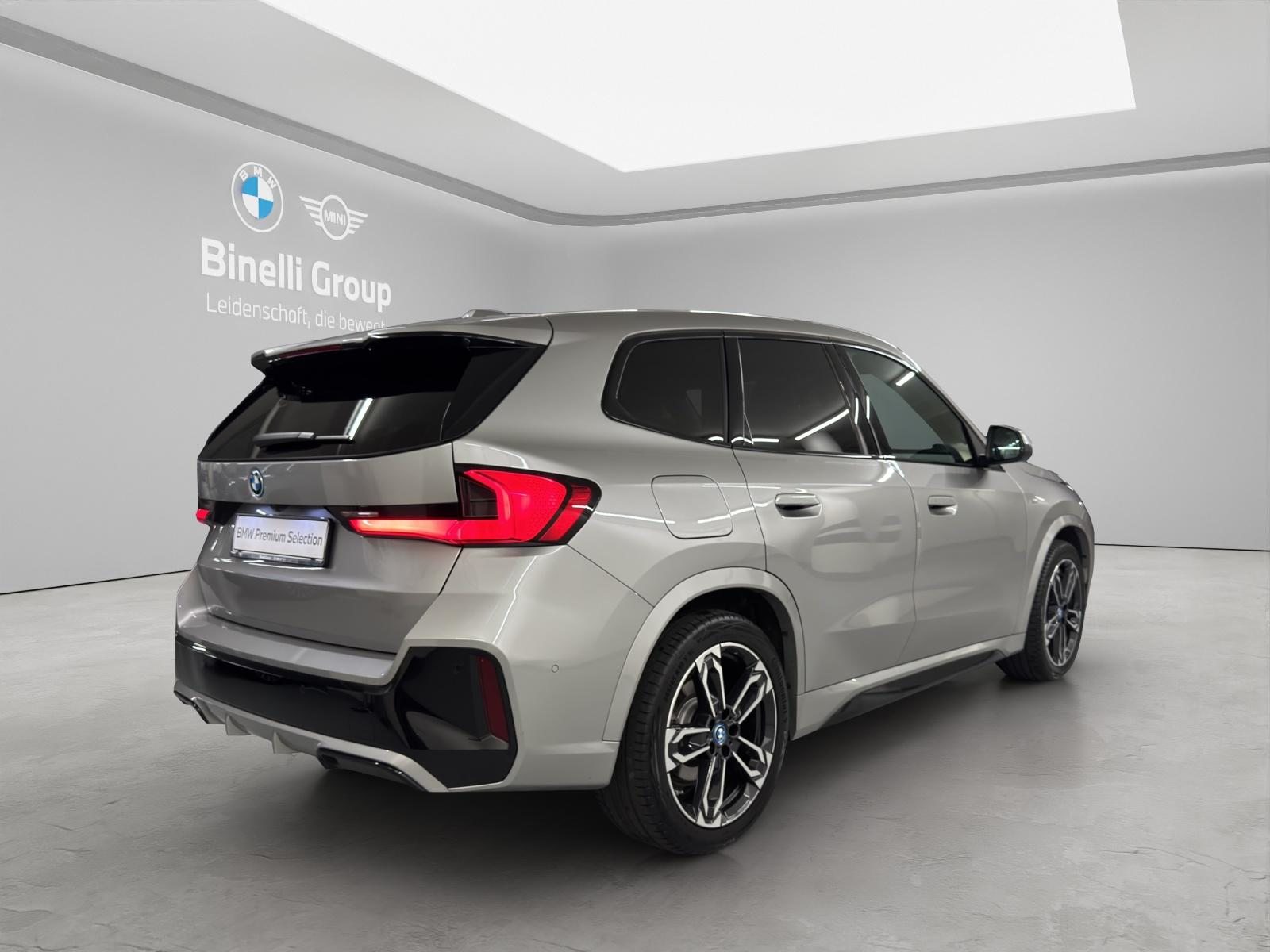 BMW iX1 30 xDrive, Électrique, Occasion / Utilisé, Automatique - 5