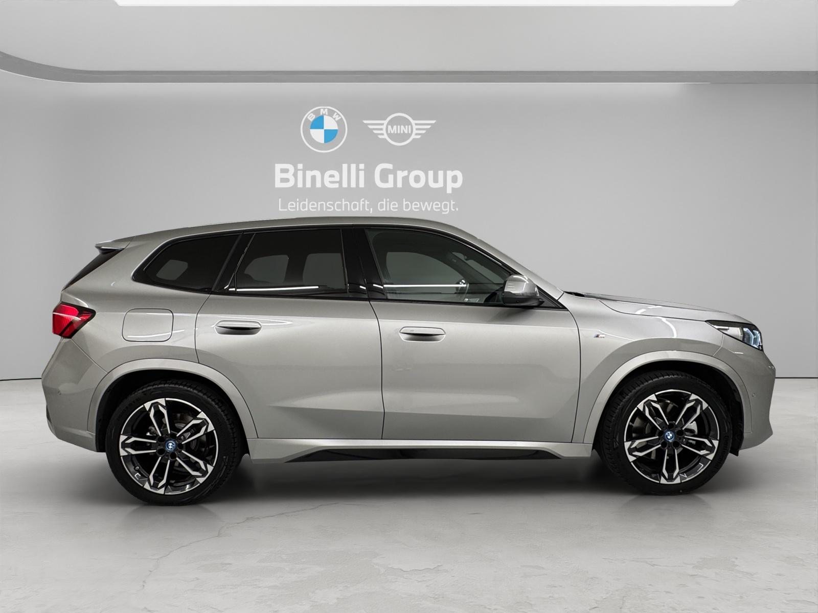 BMW iX1 30 xDrive, Électrique, Occasion / Utilisé, Automatique - 6
