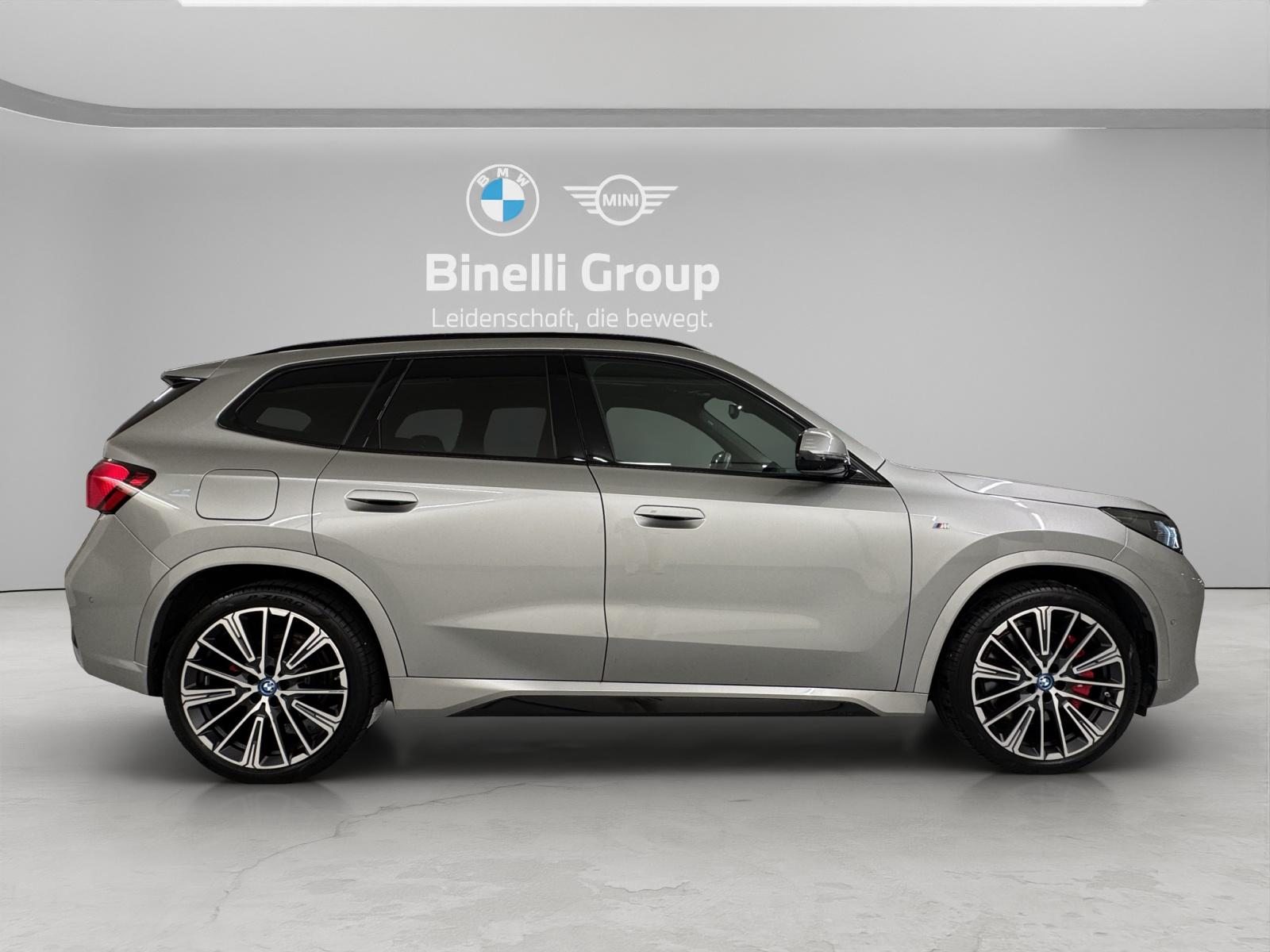BMW iX1 30 xDrive, Électrique, Occasion / Utilisé, Automatique - 6
