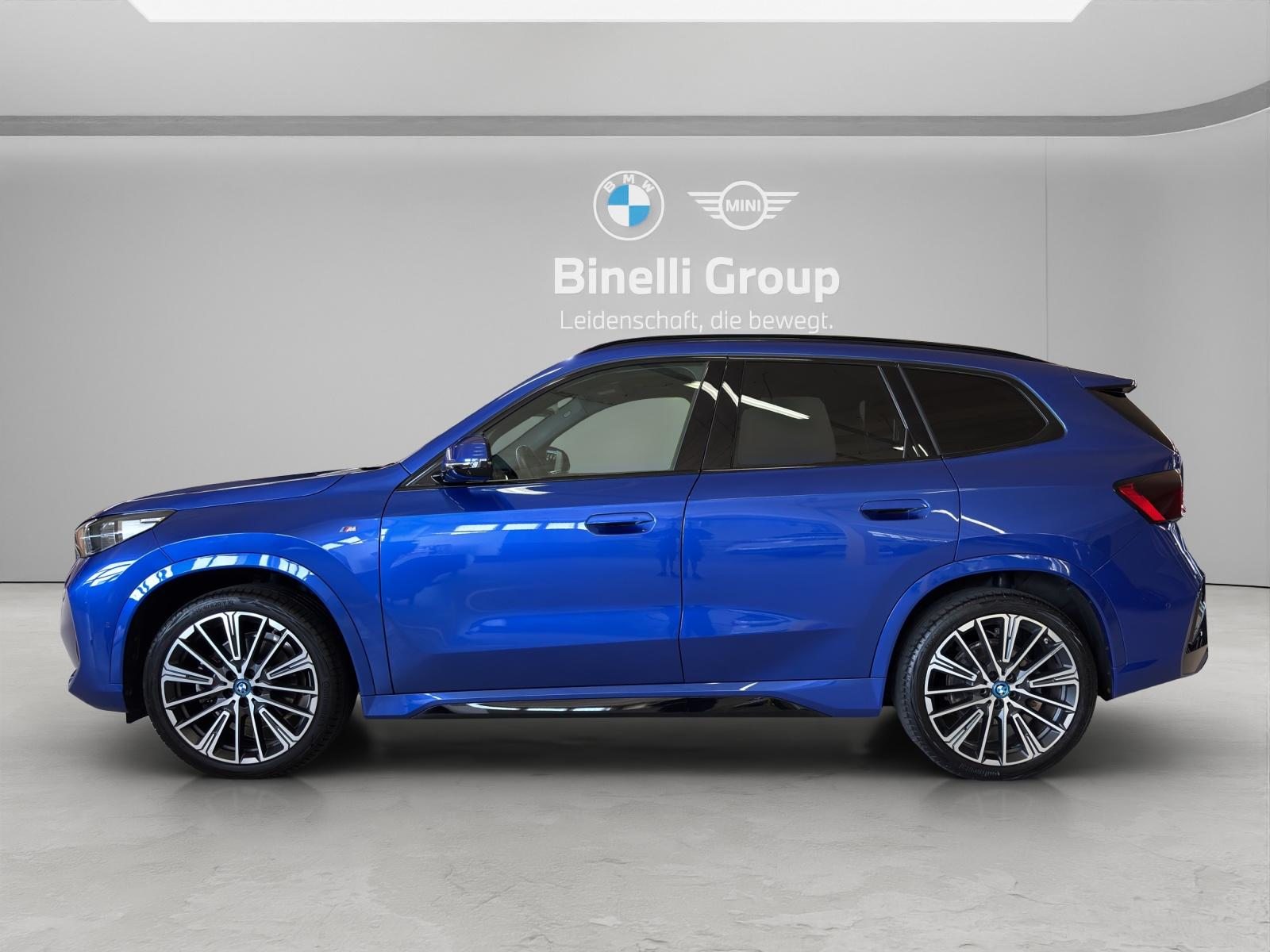 BMW iX1 30 xDrive, Électrique, Occasion / Utilisé, Automatique - 4