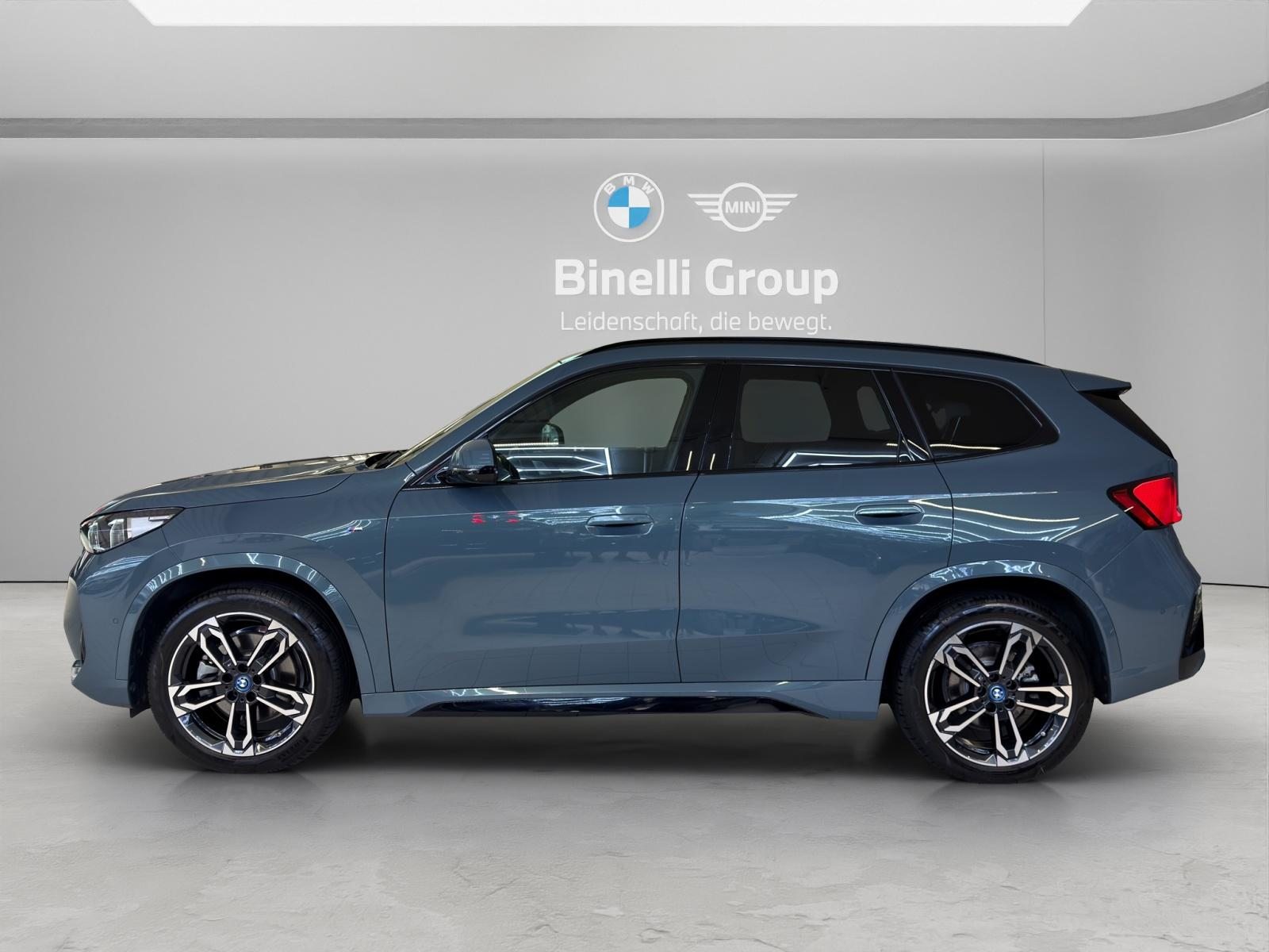 BMW iX1 30 xDrive M-SportPaket, Electric, Second hand / Used, Automatic - 3