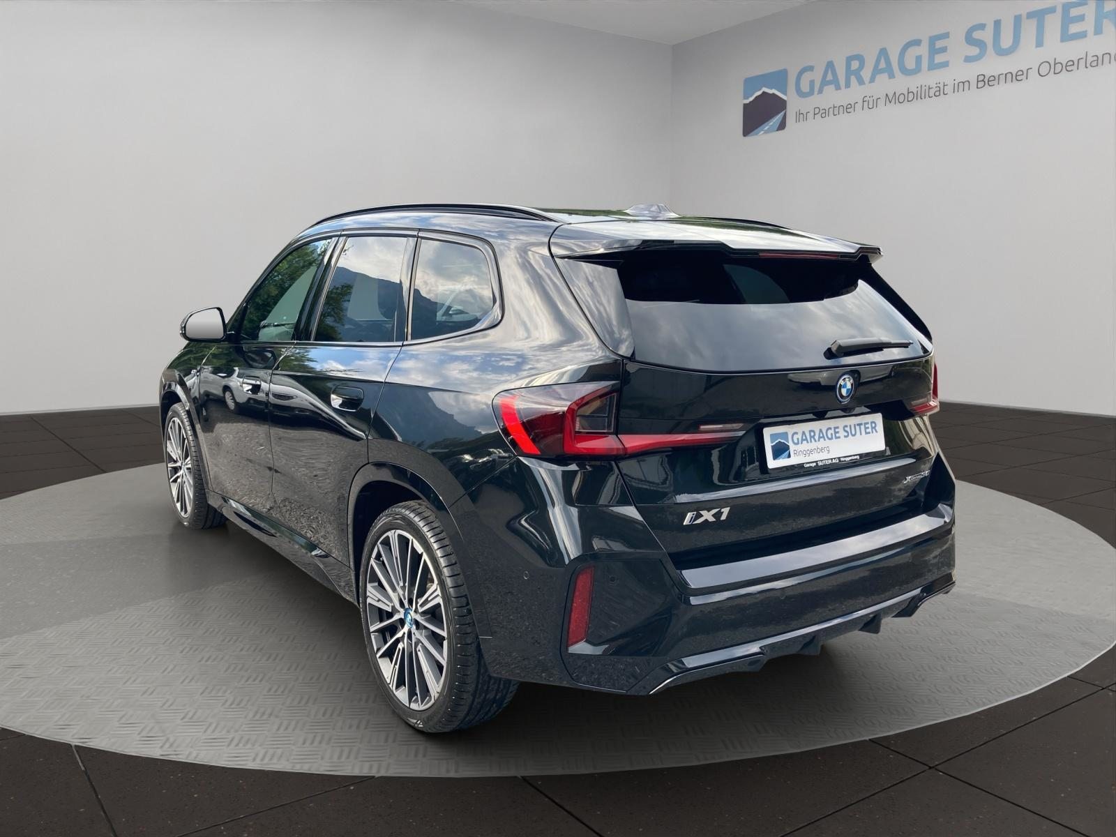 BMW iX1 30 xDrive, Elektro, Occasion / Gebraucht, Automatik - 3