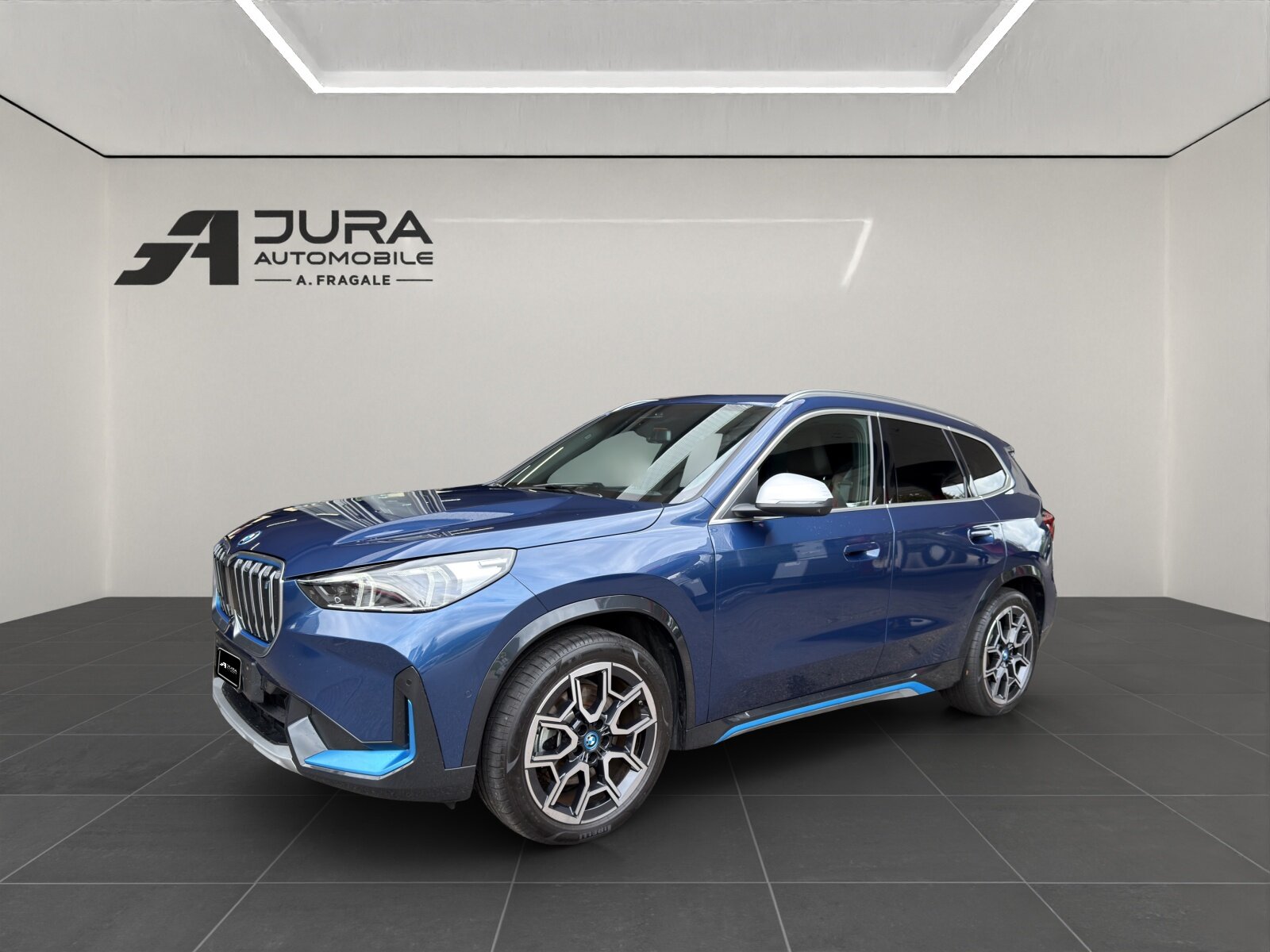 BMW iX1 30, Électrique, Occasion / Utilisé, Automatique - 2