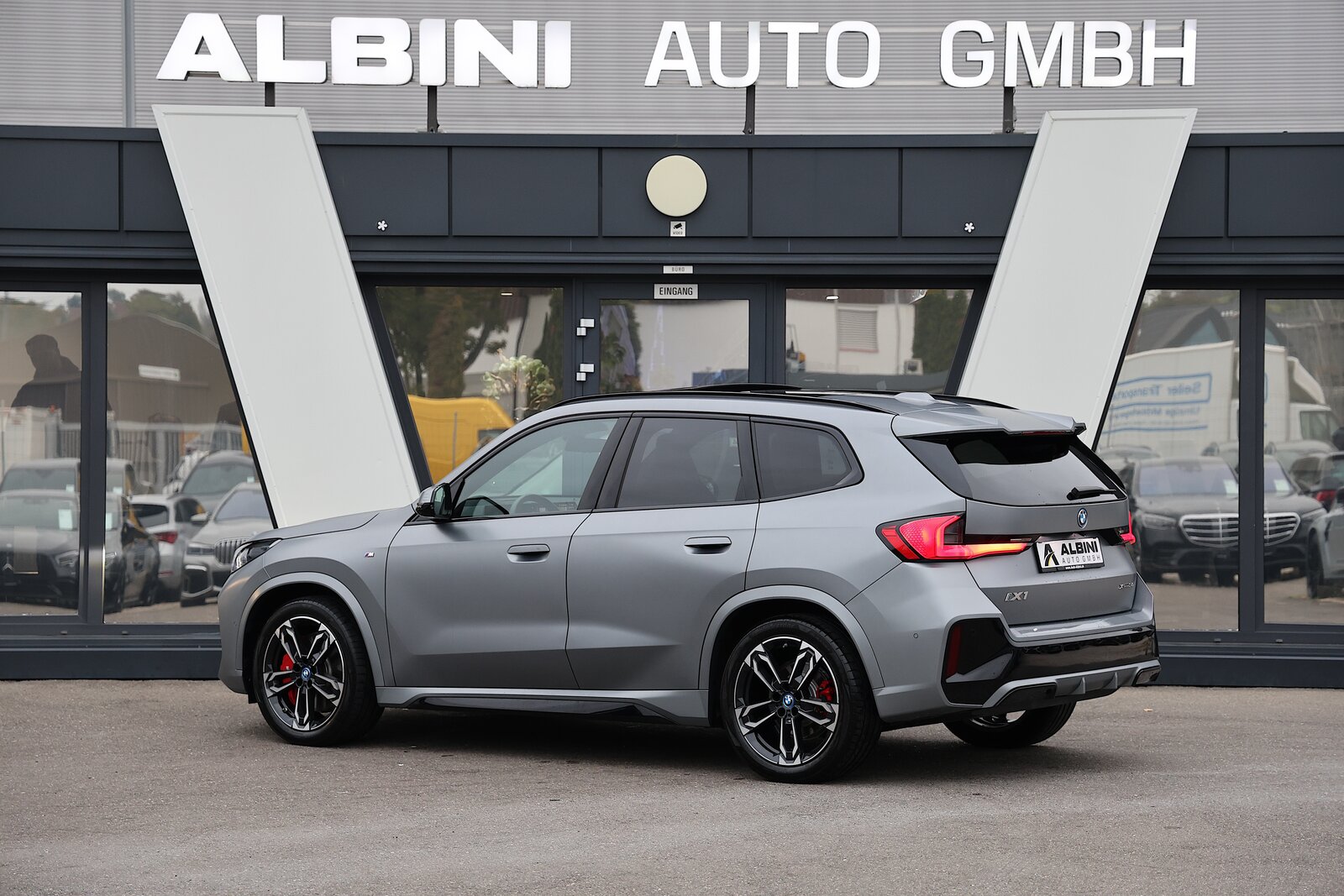 BMW iX1 30 M-Sport, Elektro, Occasion / Gebraucht, Automatik - 3