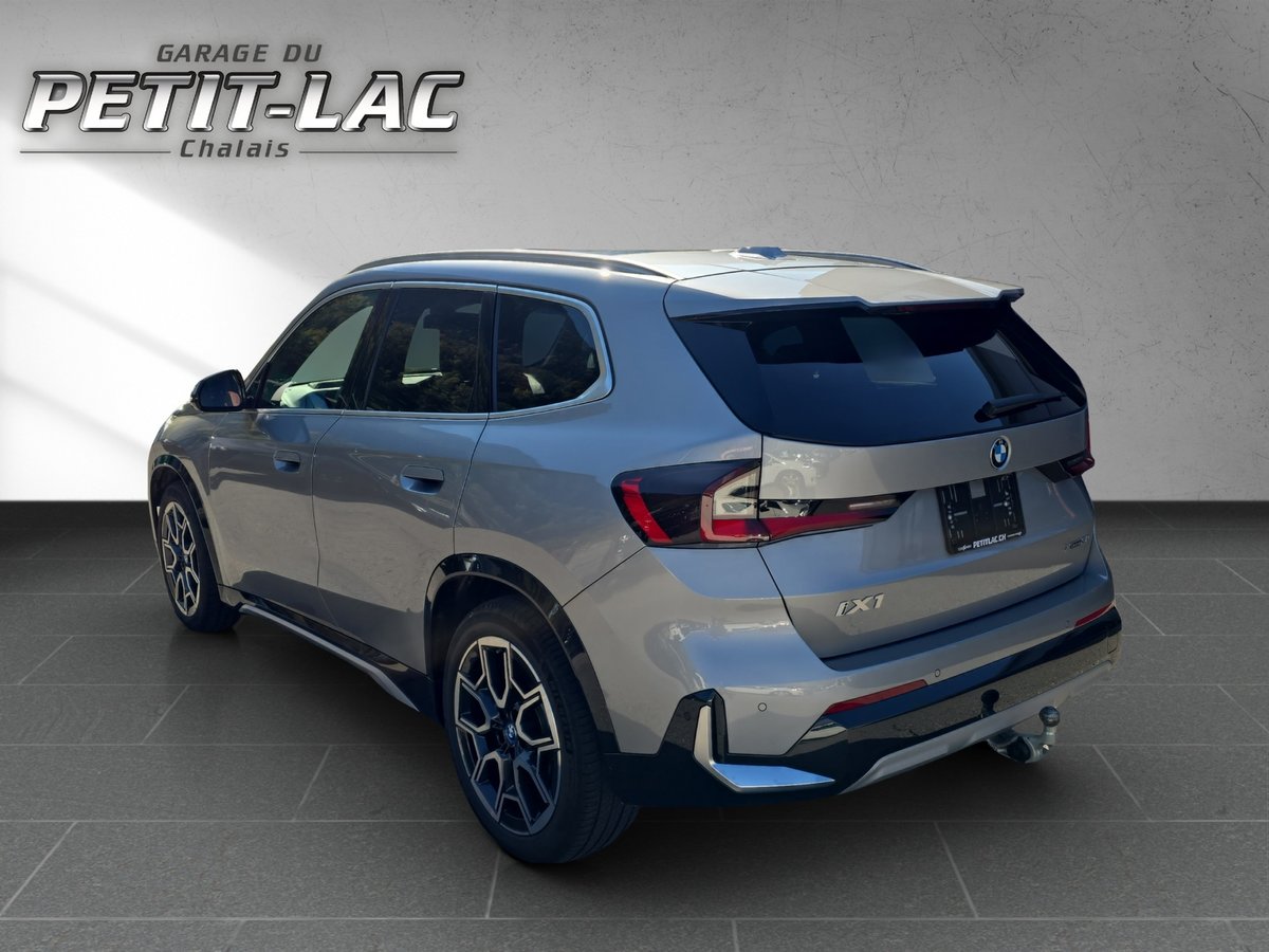 BMW iX1 30 M Sport, Elektro, Occasion / Gebraucht, Automat - 6