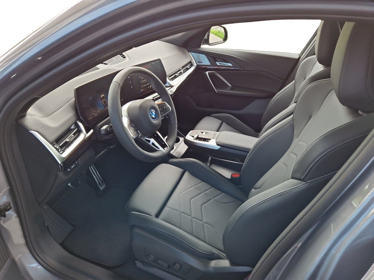 BMW iX2 30 Edition M Sport Pro, Électrique, Voiture nouvelle, Automatique - 6