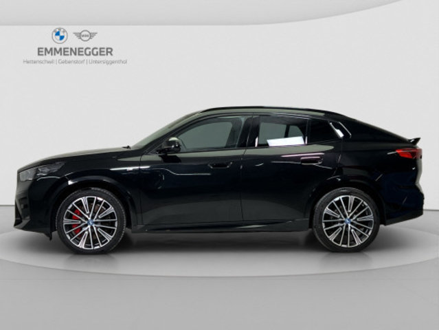BMW iX2  30 M Sport Pro, Elektro, Occasion / Gebraucht, Automatik - 2