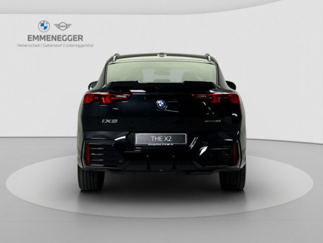 BMW iX2  30 M Sport Pro, Elektro, Occasion / Gebraucht, Automatik - 4