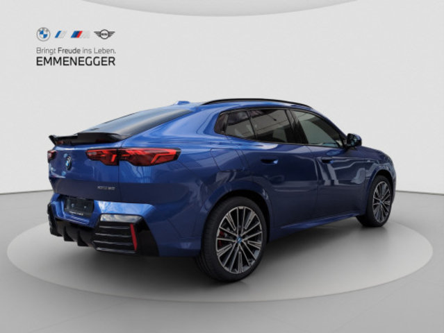 BMW iX2 30 M Sport Pro, Elektro, Vorführwagen, Automatik - 4