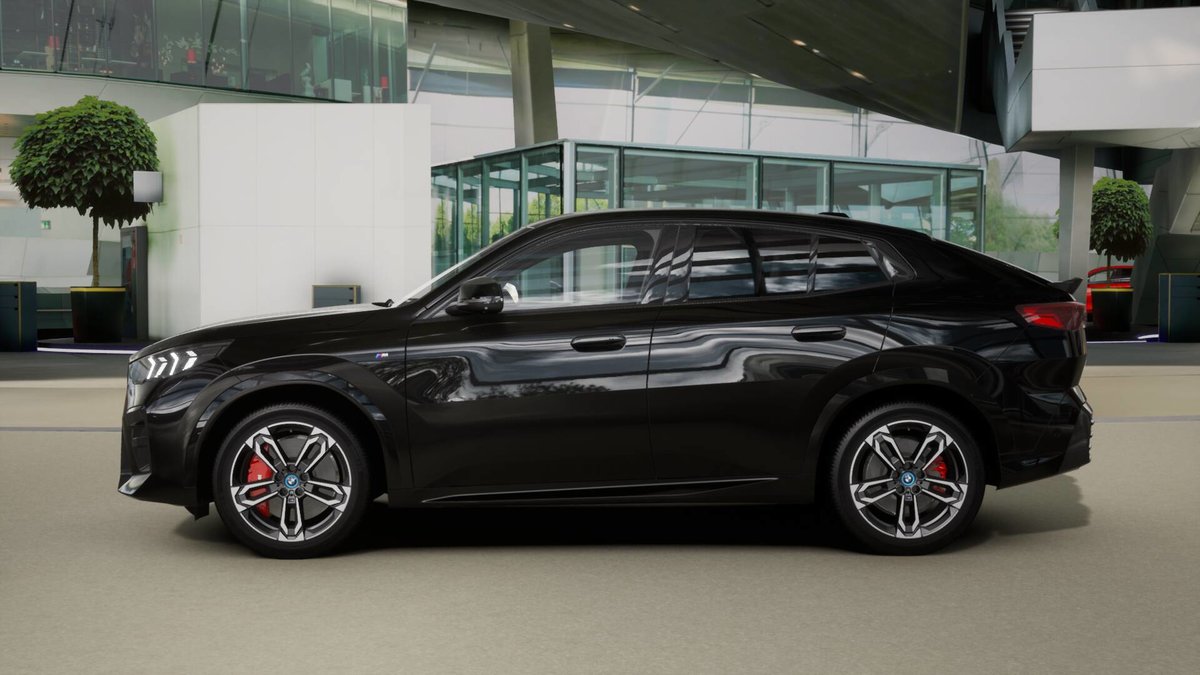 BMW iX2 30 M Sport Pro, Electric, New car, Automatic - 4