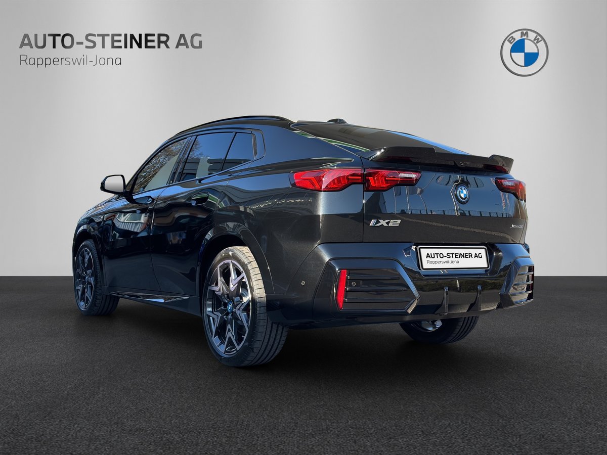 BMW iX2 30 M Sport Pro, Electric, New car, Automatic - 3