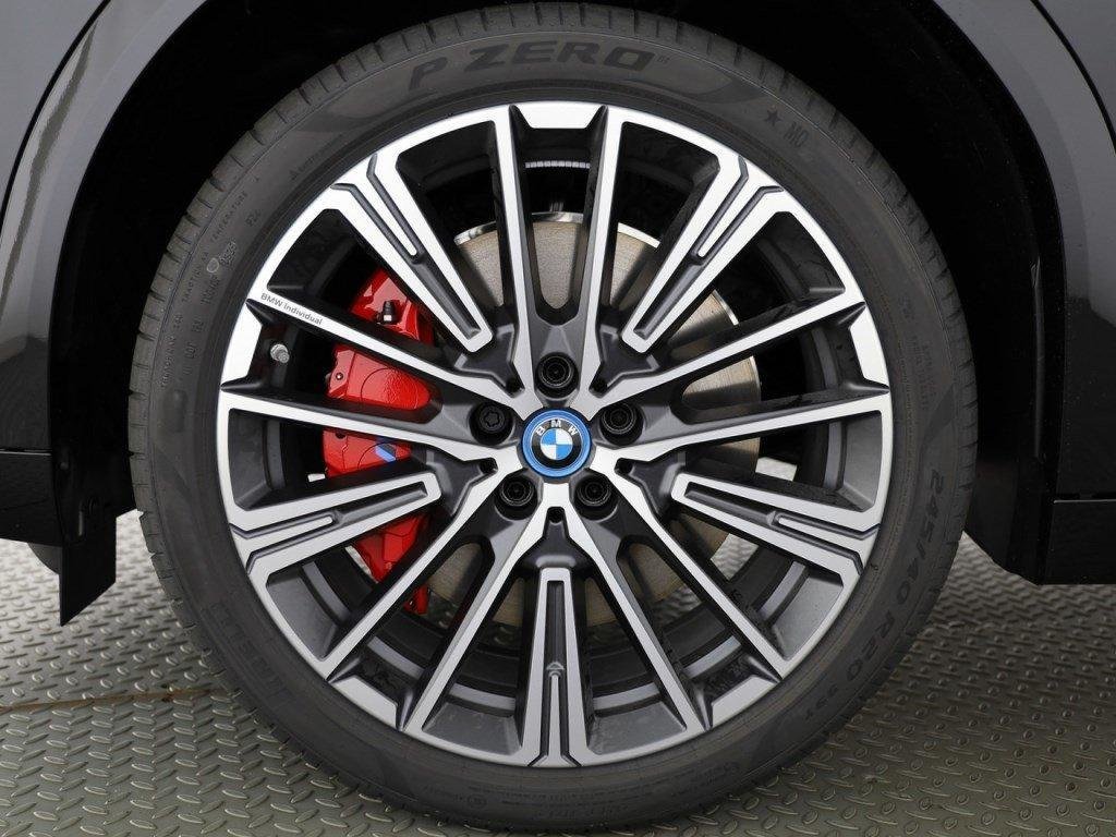 BMW iX2 30, Electric, New car, Automatic - 4