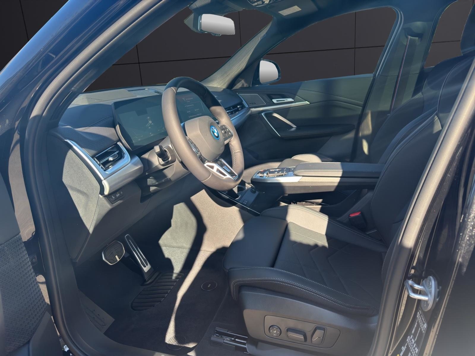 BMW iX2 30 xDrive, Elettrica, Auto nuove, Automatico - 6