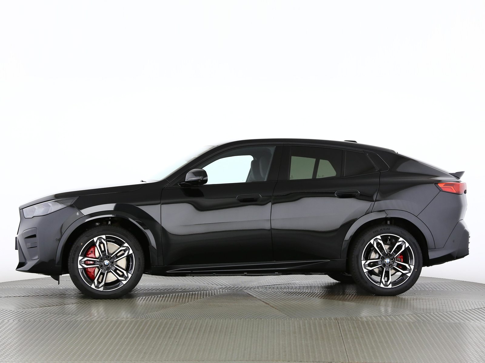 BMW iX2 30 xDrive, Elettrica, Auto nuove, Automatico - 3