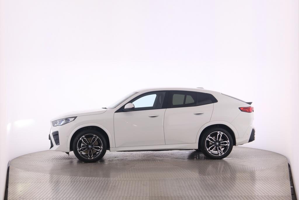 BMW iX2 30 xDrive, Elettrica, Auto nuove, Automatico - 6