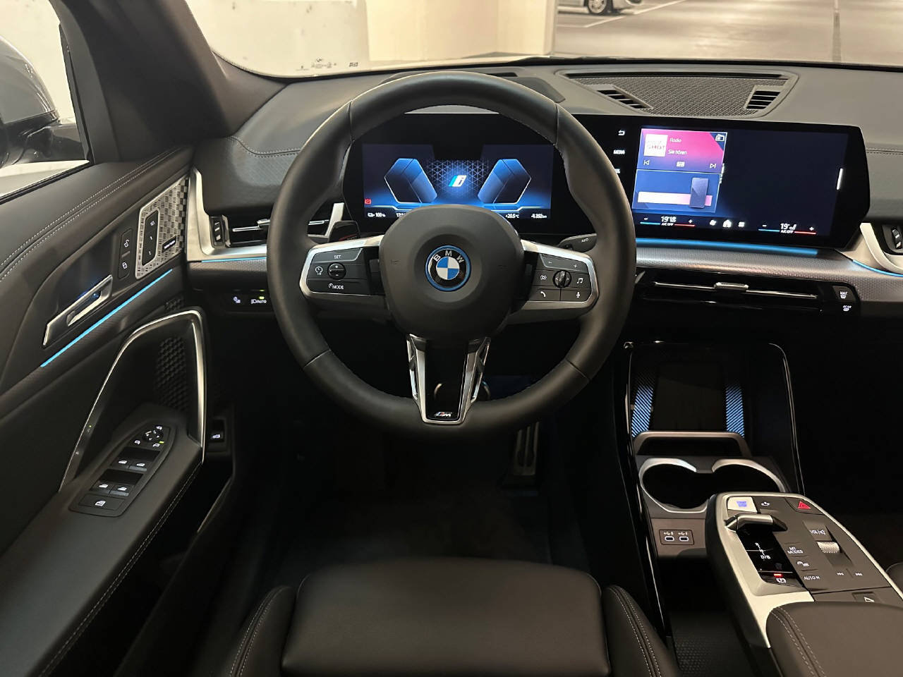 BMW iX2 30 M Sport Pro, Électrique, Occasion / Utilisé, Automatique - 3