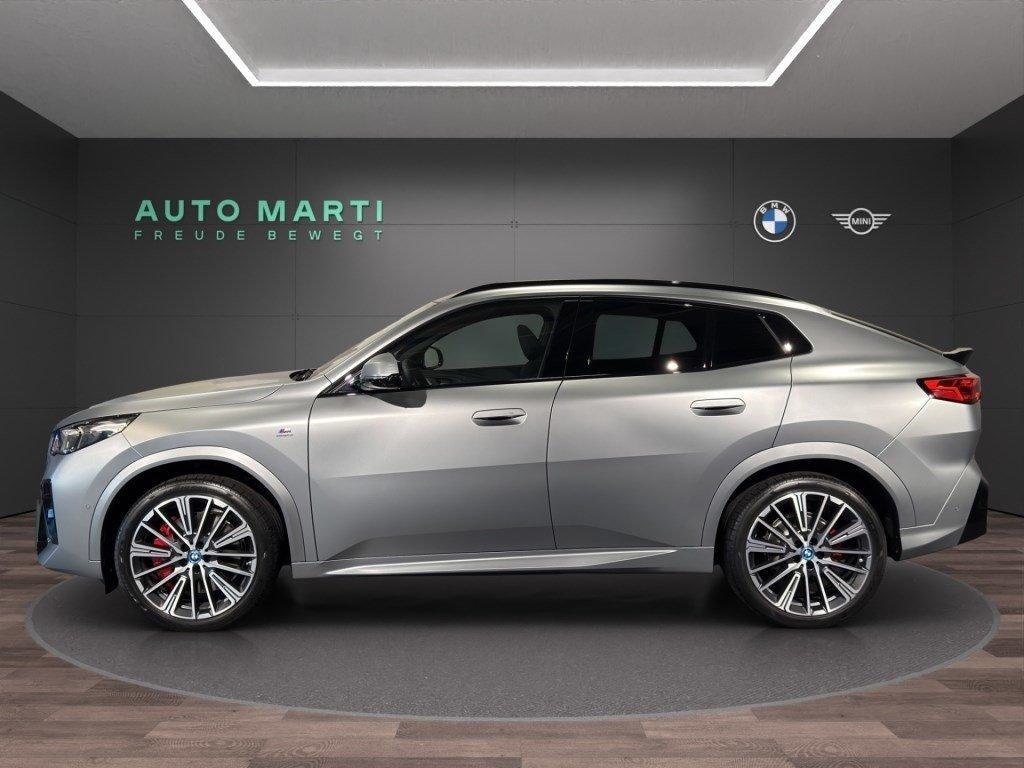 BMW iX2 30, Elektro, Occasion / Gebraucht, Automatik - 2