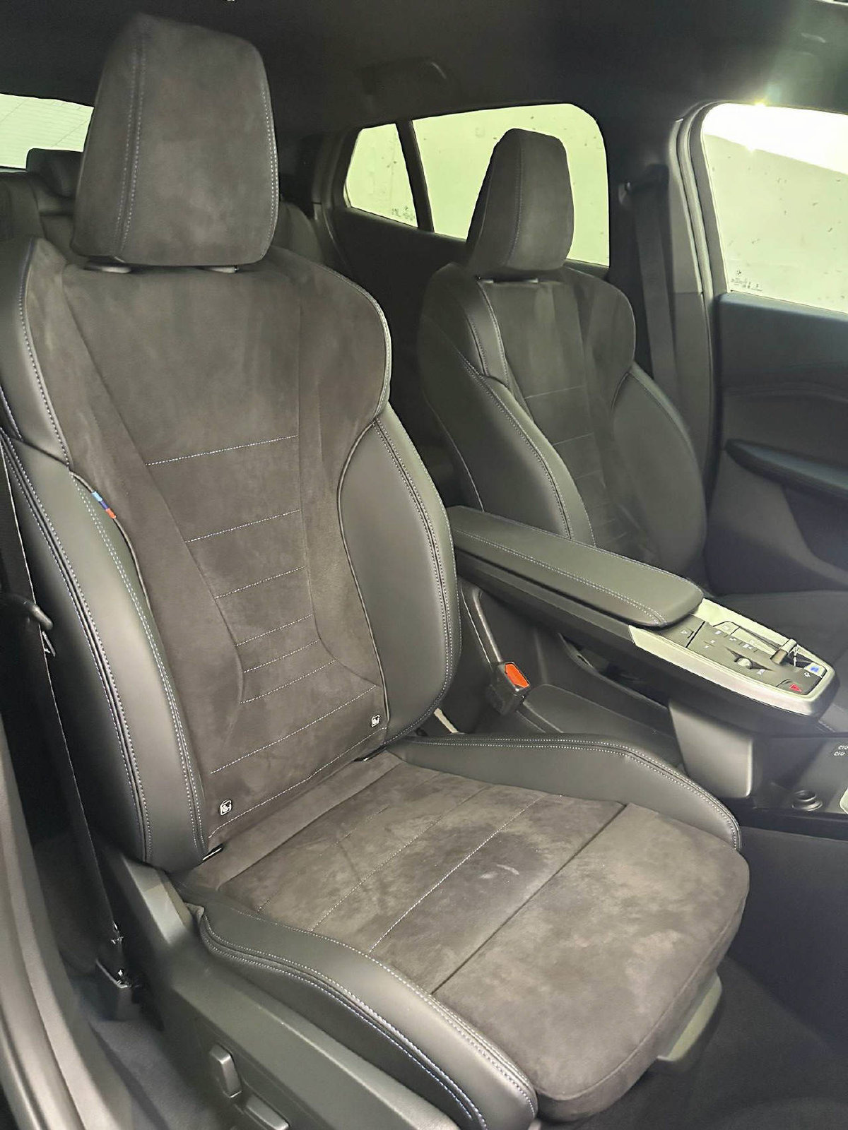 BMW iX2 20 eDrive M Sport Pro, Electric, Second hand / Used, Automatic - 3