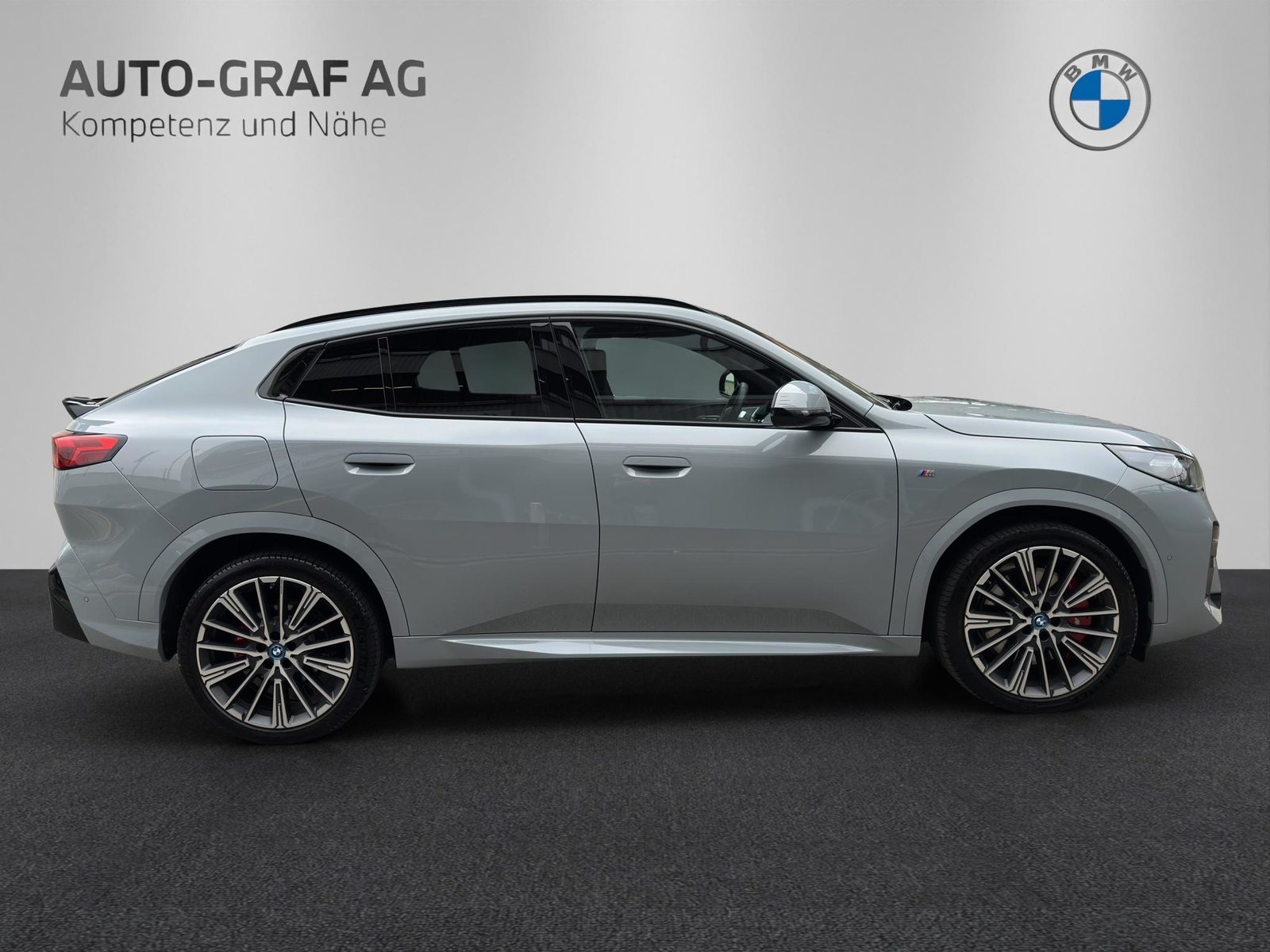 BMW iX2 xDrive 30 M Sport Pro, Electric, Second hand / Used, Automatic - 6